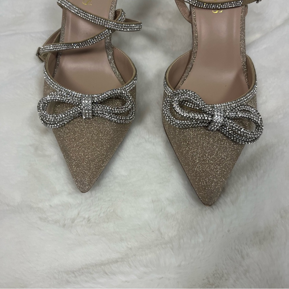 DREAM PAIRS GOLD GLITTER HEELS WITH CRYSTAL BOW SIZE 8.5 - Picture 15 of 16